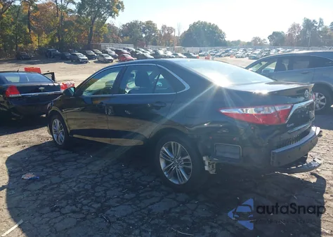 2017 Toyota Camry Se z USA, uszkodzony, nr VIN 4T1BF1FK6HU800484
